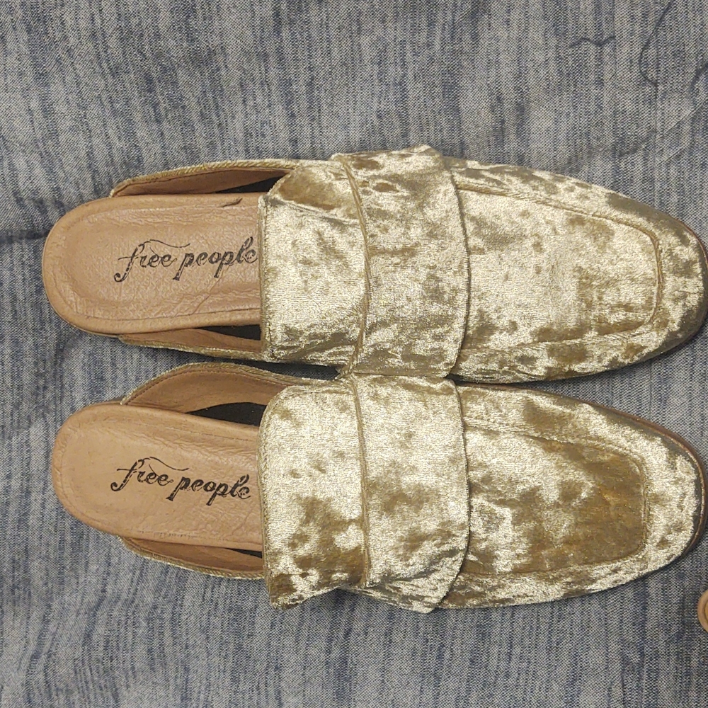 New Size 40 Free People Gold Velvet At Ease Loafer